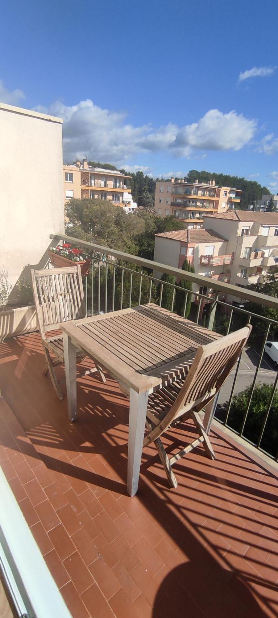 Joli F2 45m2 Parking Prive Proche Tram Ligne 1 Et 2 Apartment Montpellier